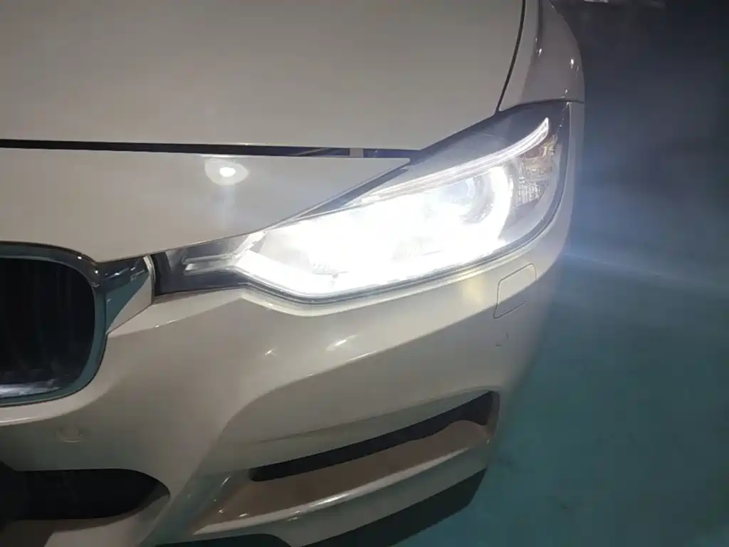 BMW 3 Series — миниатюра 24