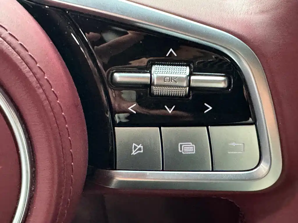 TANK TANK 700 NEW ENERGY