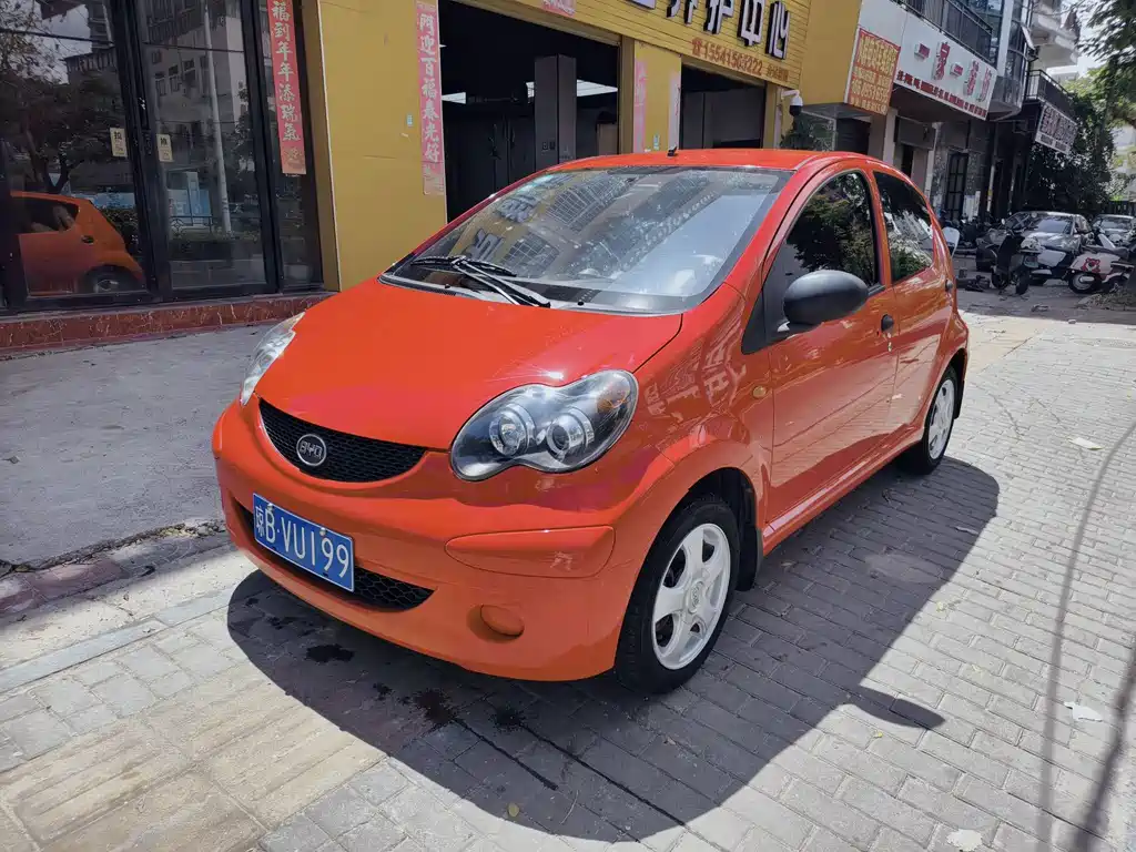 BYD F0