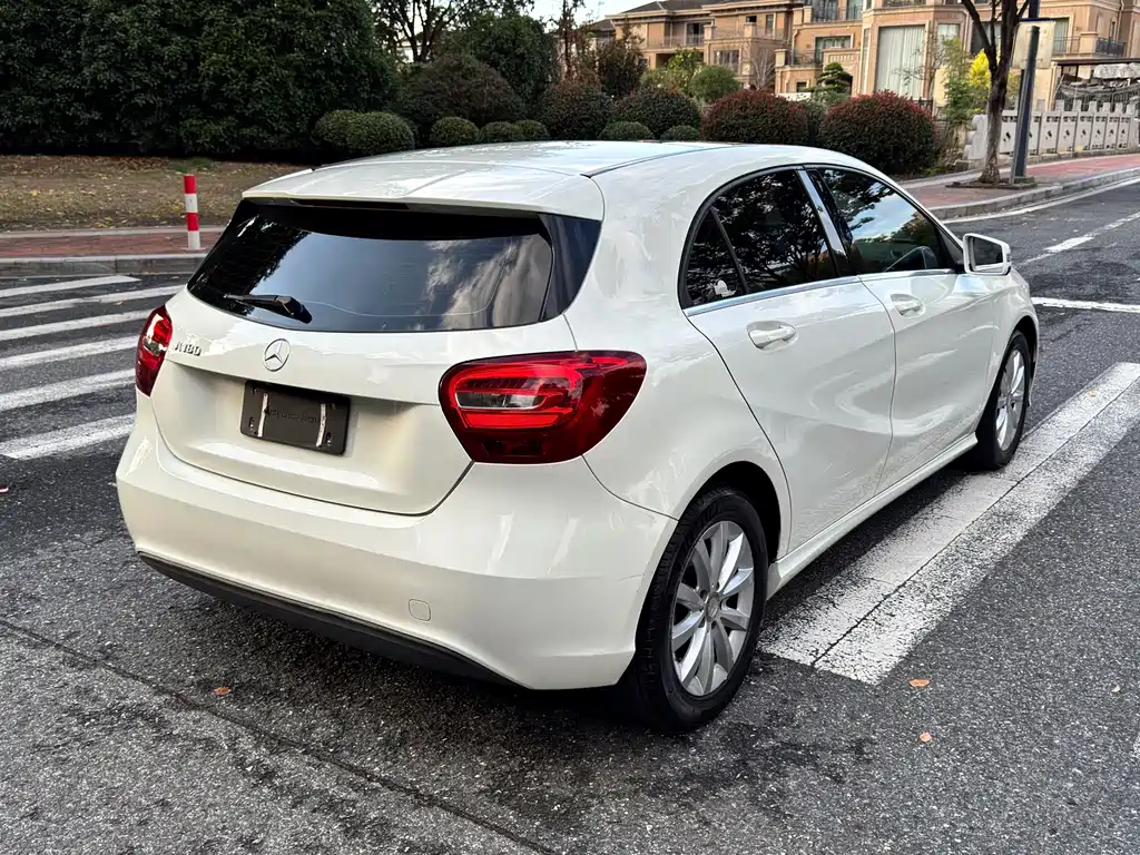 Mercedes-Benz A-Class (Import) — миниатюра 7