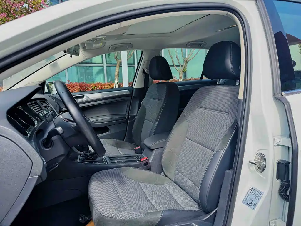 Volkswagen Golf — миниатюра 5