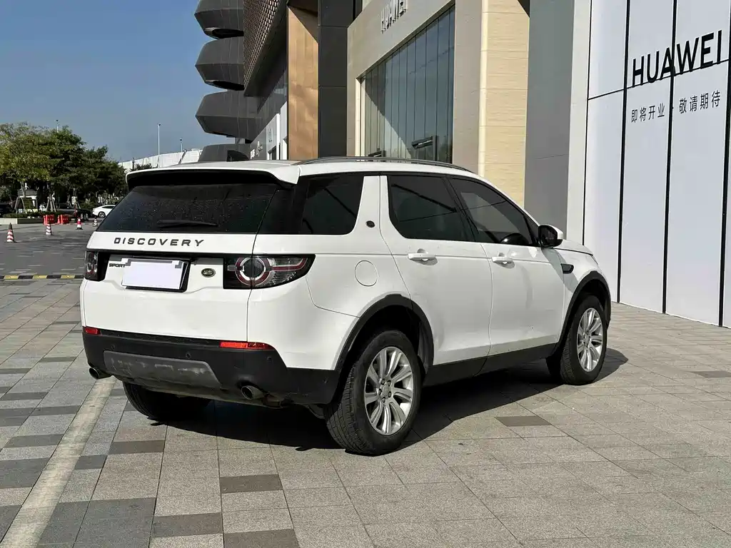 Land Rover Discovery Sport — миниатюра 4