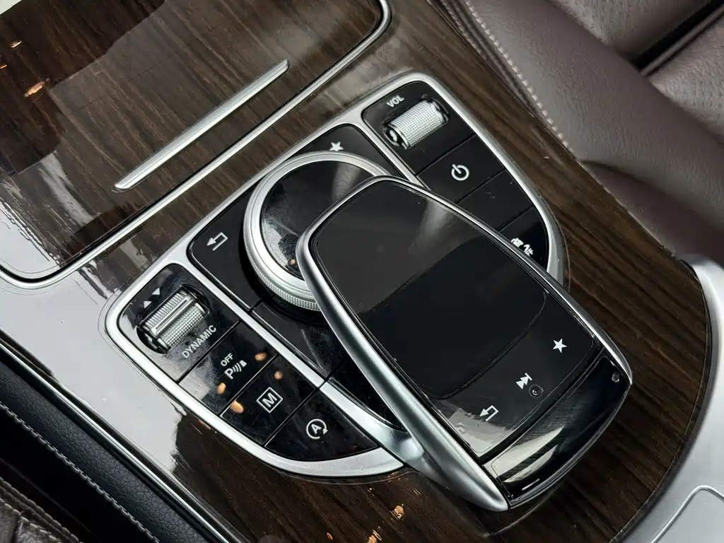 Mercedes-Benz GLC — миниатюра 25