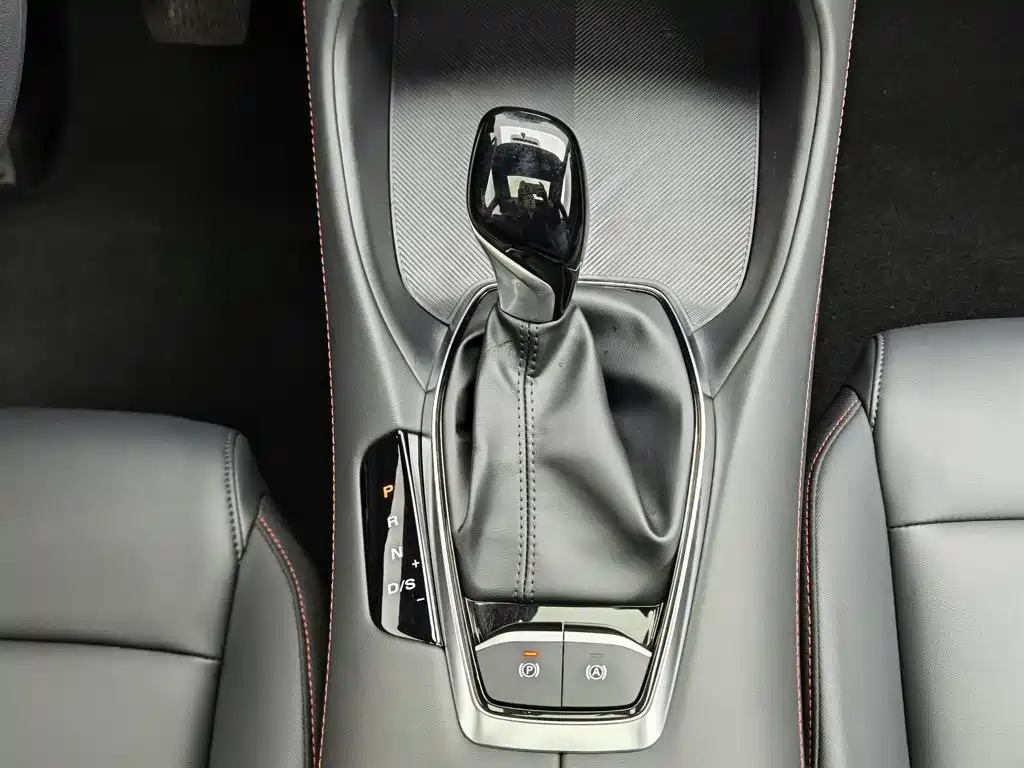 MG MG5 — миниатюра 13