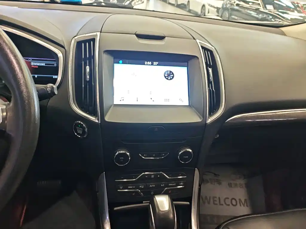 Ford Edge — миниатюра 13