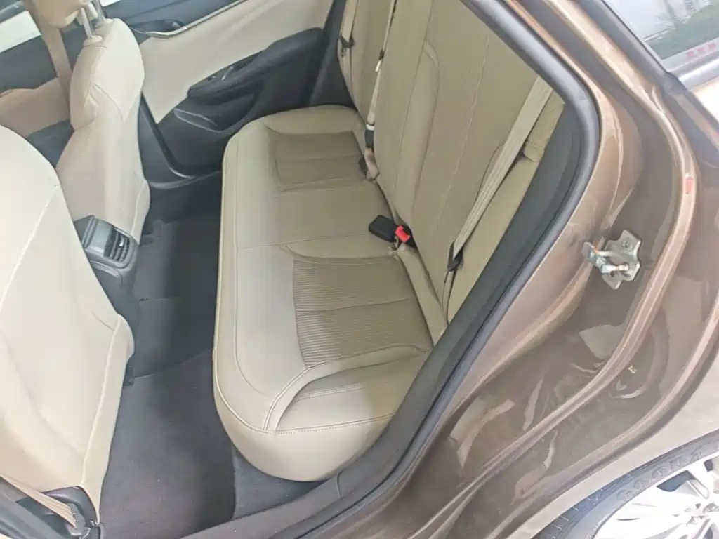 Buick Excelle — миниатюра 17