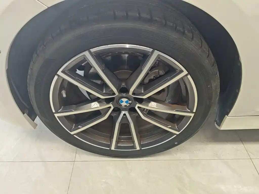 BMW 3 Series — миниатюра 23
