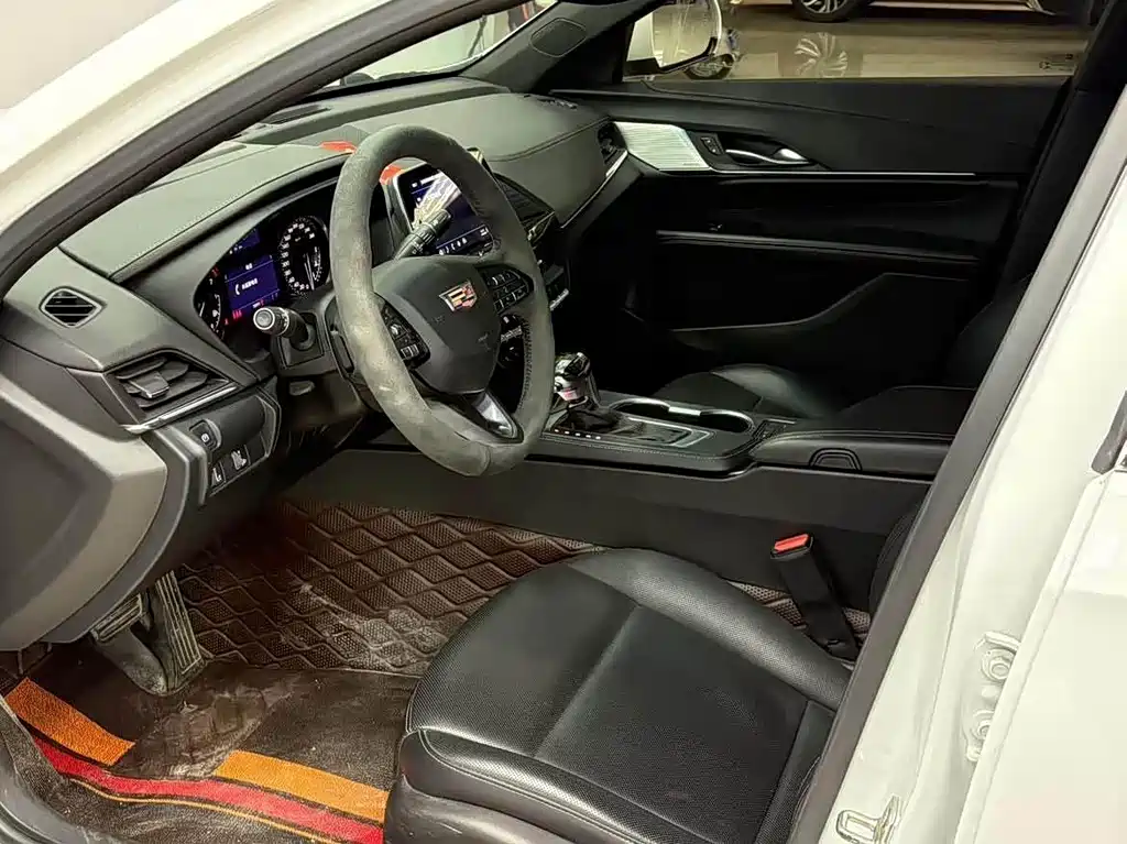 Cadillac CT4 — миниатюра 4