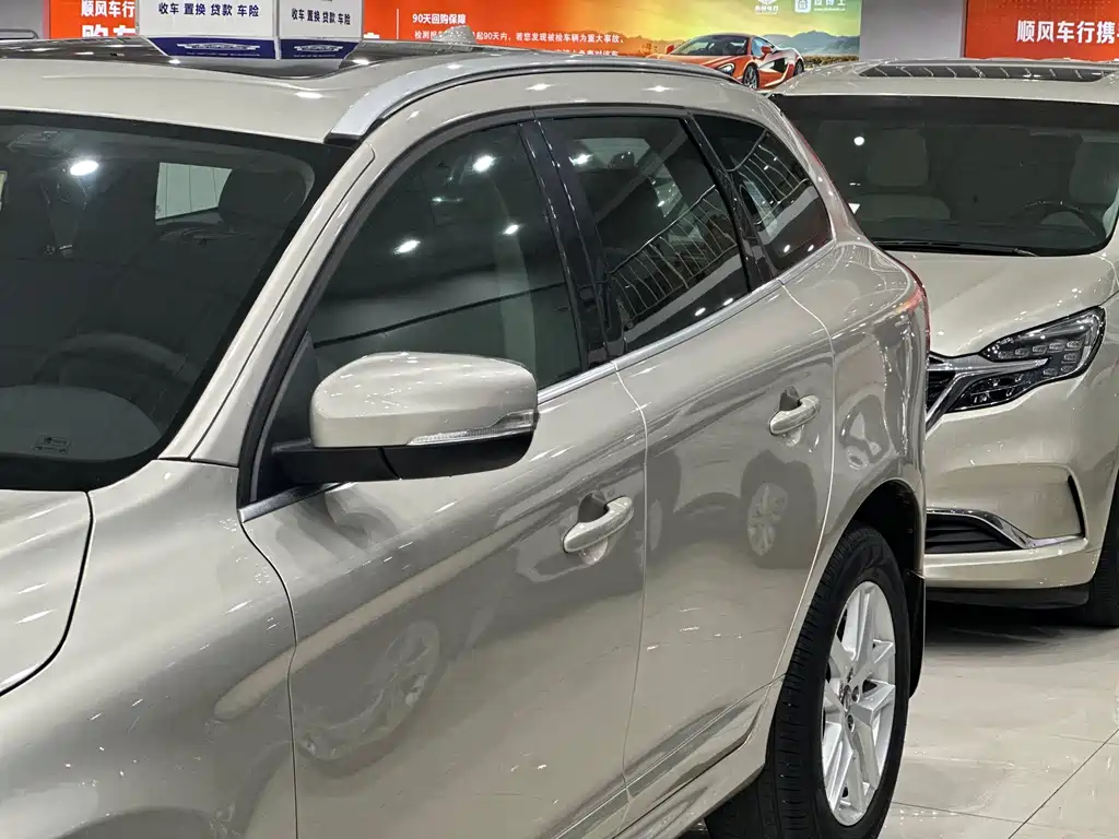 Volvo XC60 — миниатюра 25