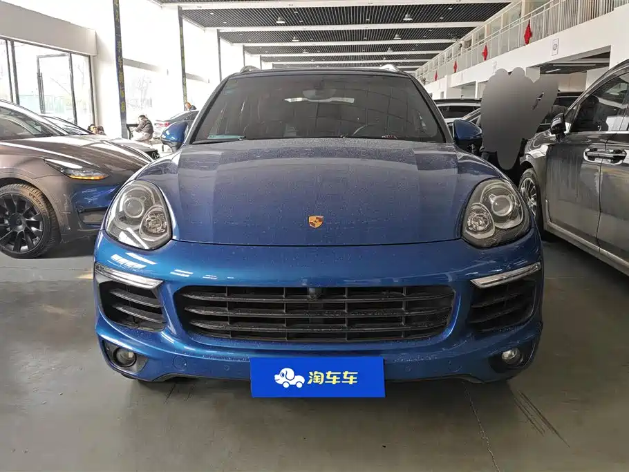PORSCHE CAYENNE
