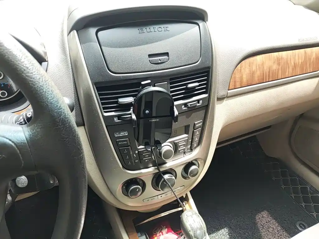 Buick Excelle — миниатюра 6