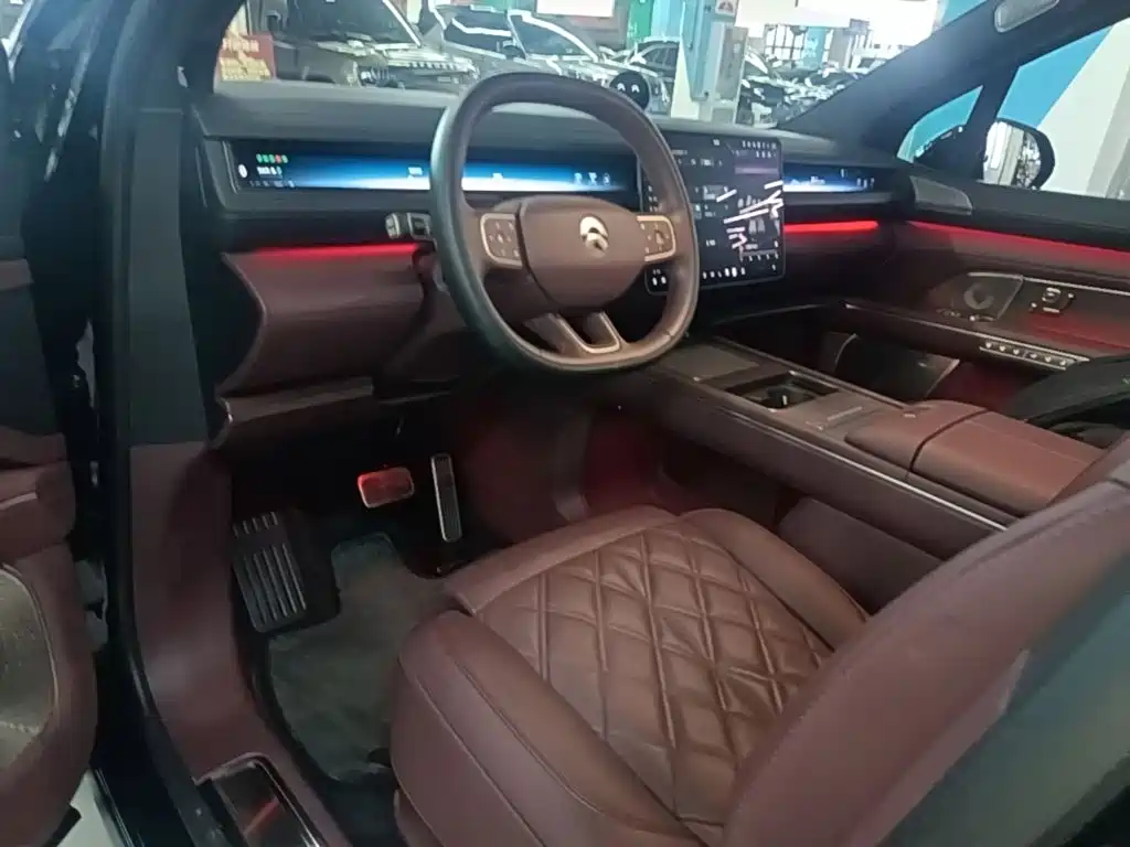 NIO ES8 — миниатюра 10