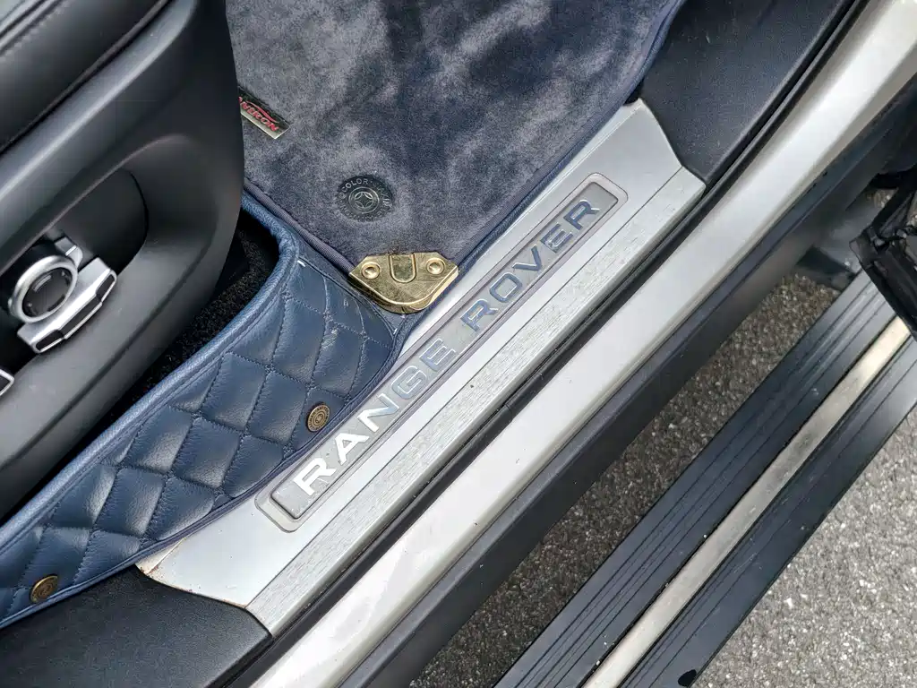 Land Rover Range Rover — миниатюра 28