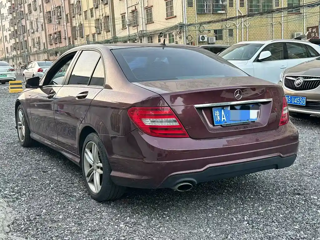 Mercedes-Benz C-Class — миниатюра 4