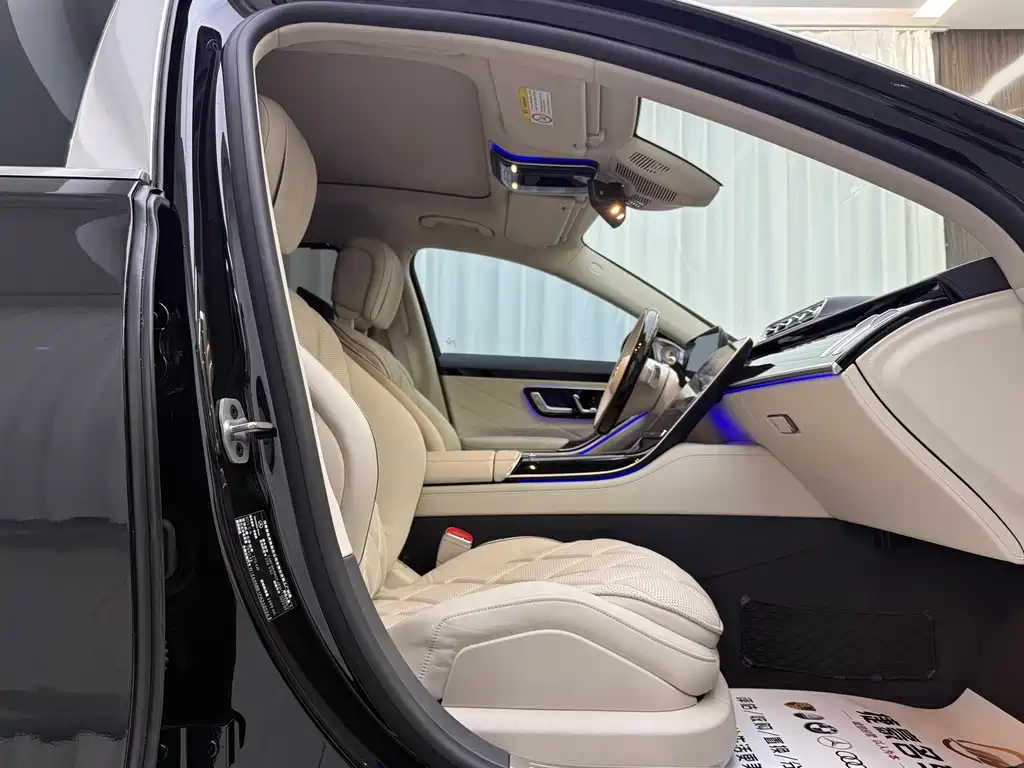 Mercedes-Benz S-Class — миниатюра 12