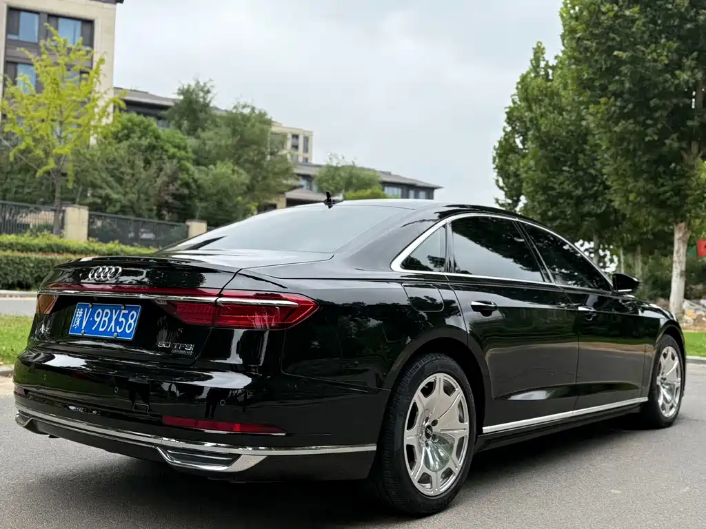 Audi A8 — миниатюра 9
