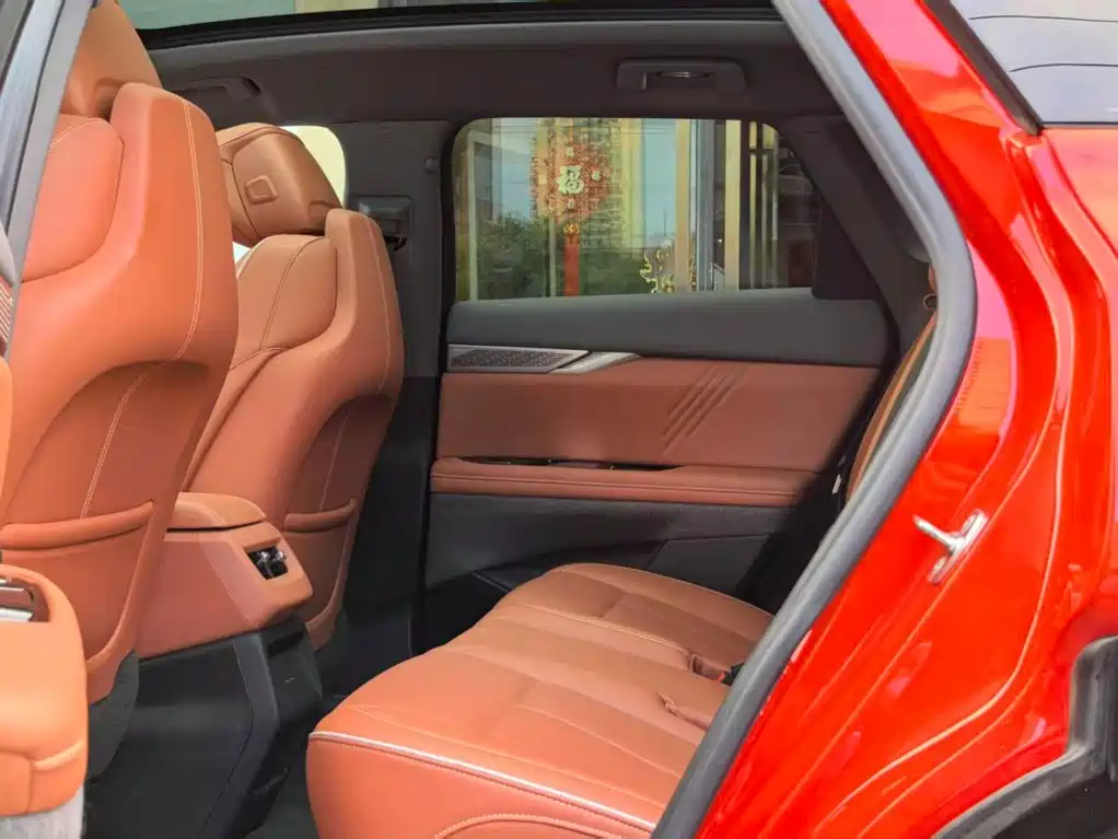 Cadillac IQ — миниатюра 8