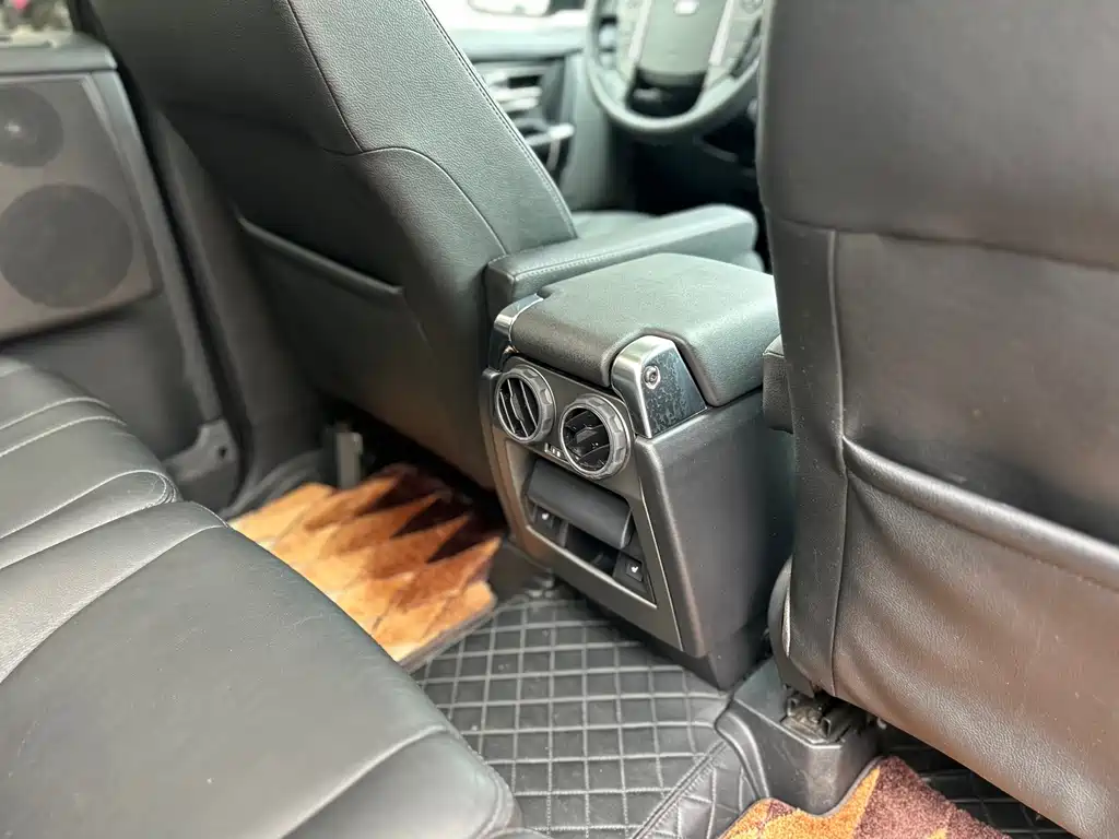 Land Rover Discovery — миниатюра 31