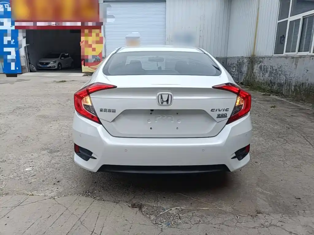 Honda Civic — миниатюра 6