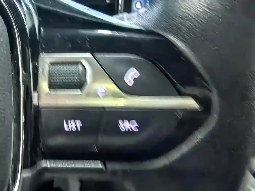 Peugeot 408 — миниатюра 12