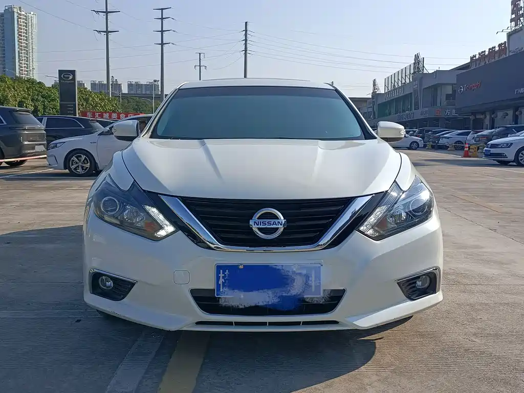 NISSAN TEANA