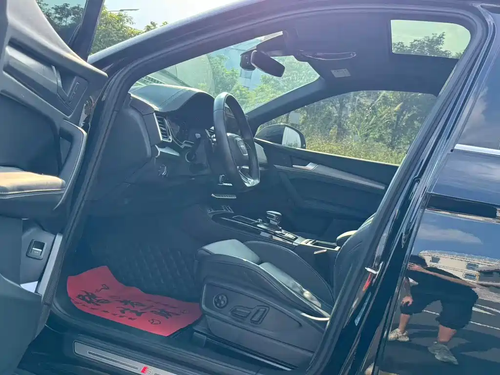 Audi Q5L Sportback — миниатюра 4