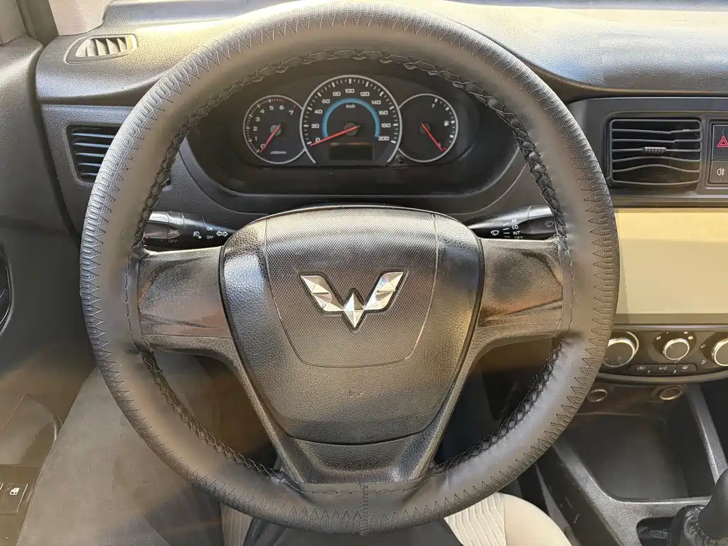 Wuling Rongguang V — миниатюра 19