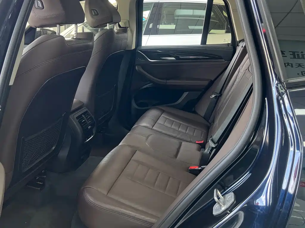 BMW X3 — миниатюра 6
