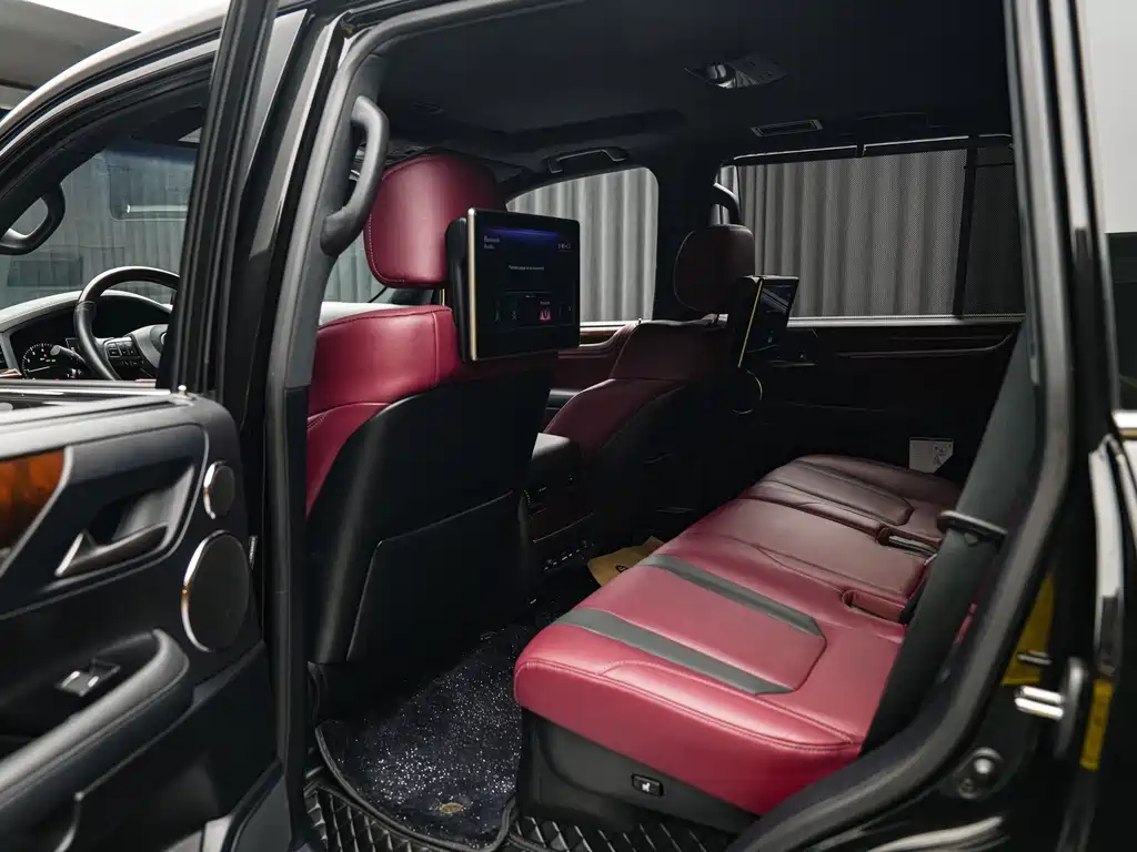 Lexus LX — миниатюра 17