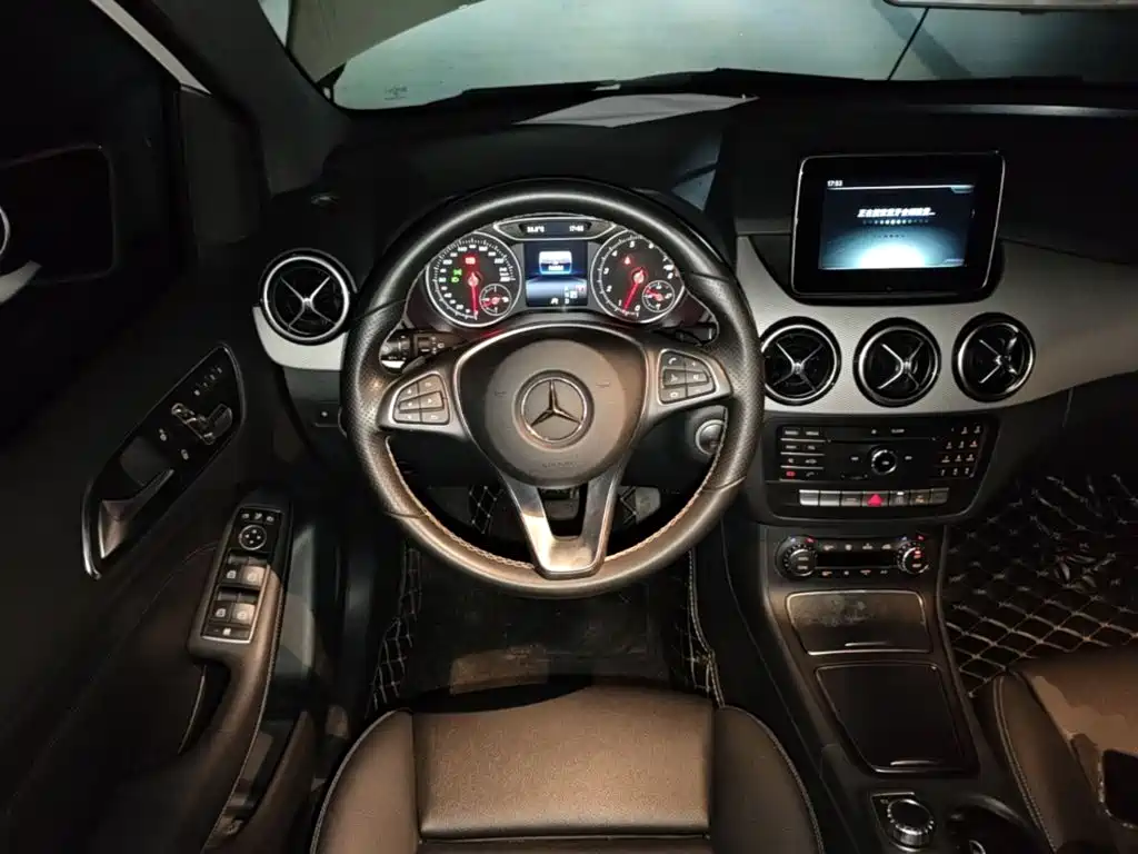 Mercedes-Benz B-Class — миниатюра 11
