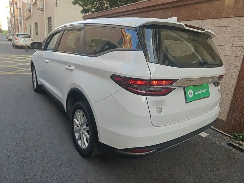 Geely Jia Ji — миниатюра 5
