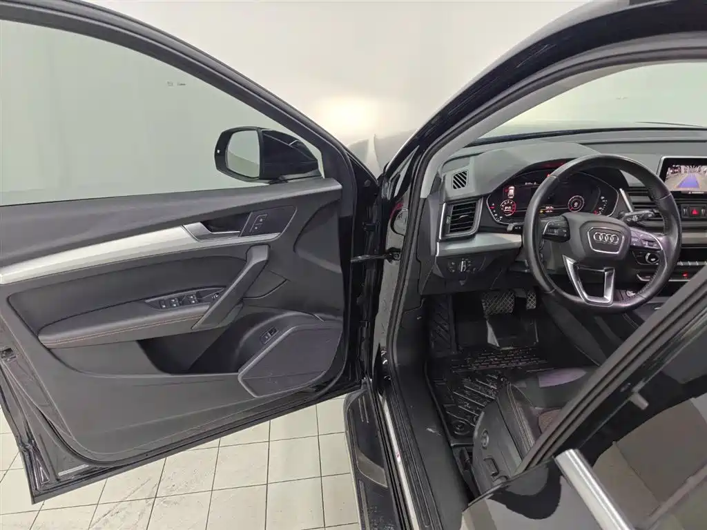 Audi Q5L 2018 40 TFSI Fashion VI
