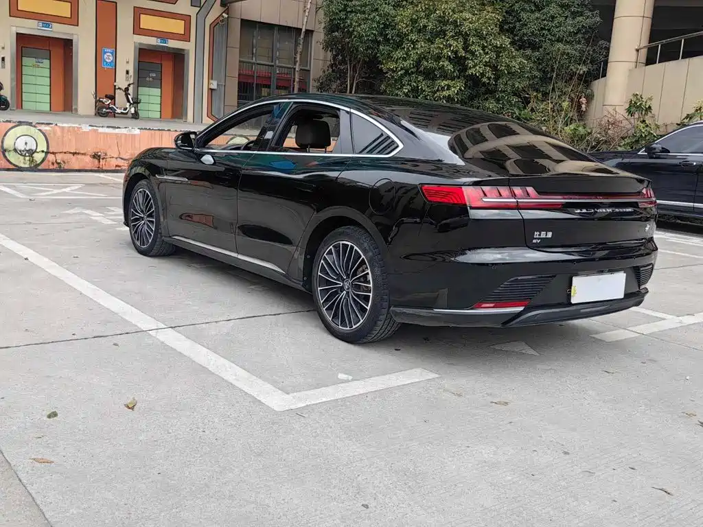 BYD Han — миниатюра 17