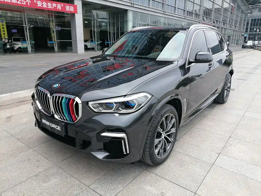 Купить BMW X5