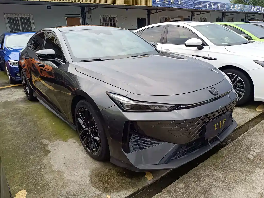 Changan UNI-V — миниатюра 3