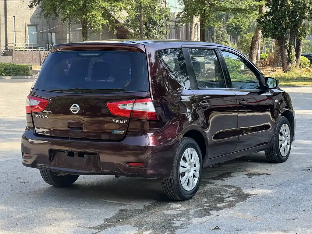 Nissan Livina — миниатюра 5