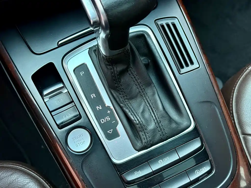 Audi A4L — миниатюра 12