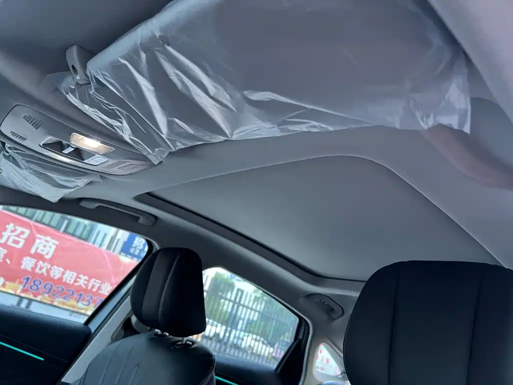 Заказать Fulwin Fengyun A8L 2026 года за 1 900 694 ₽  из Китая