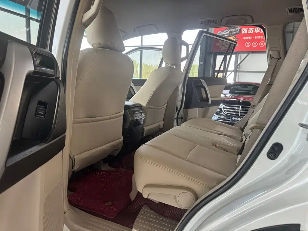 Toyota Land Cruiser Prado 2012 2.7L