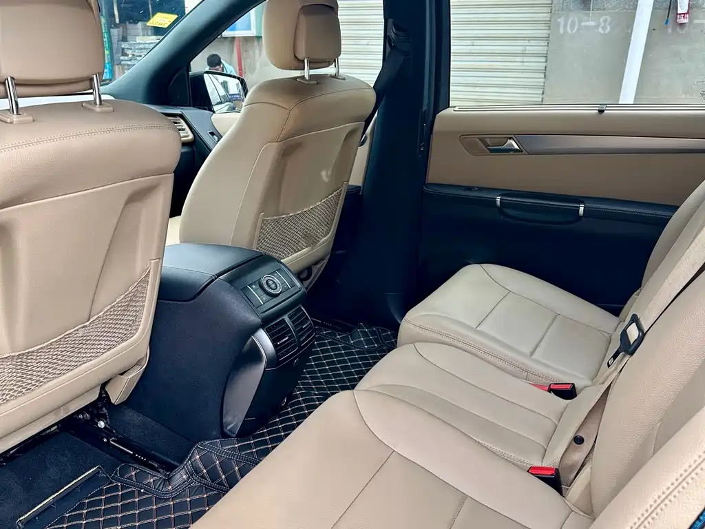Mercedes-Benz R 2011 R 300 L
