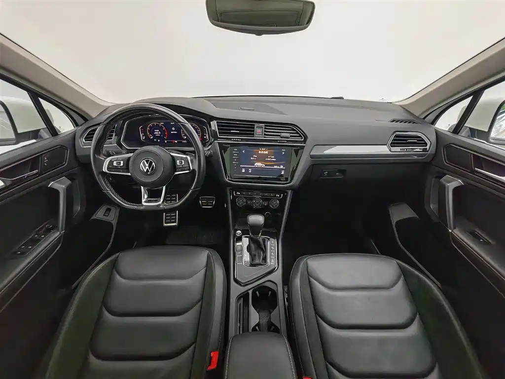 Volkswagen Tiguan L L 2021 330TSI AT R-Line