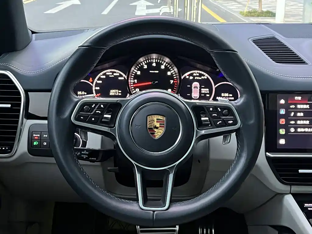 PORSCHE CAYENNE