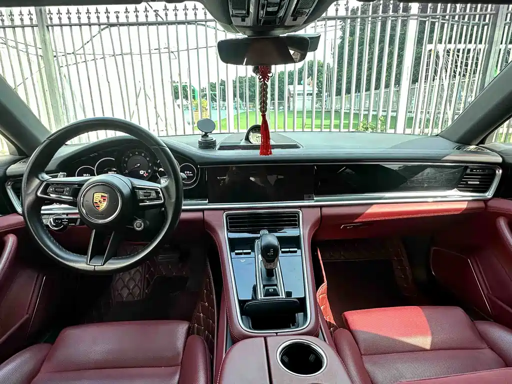 Porsche Panamera — миниатюра 4