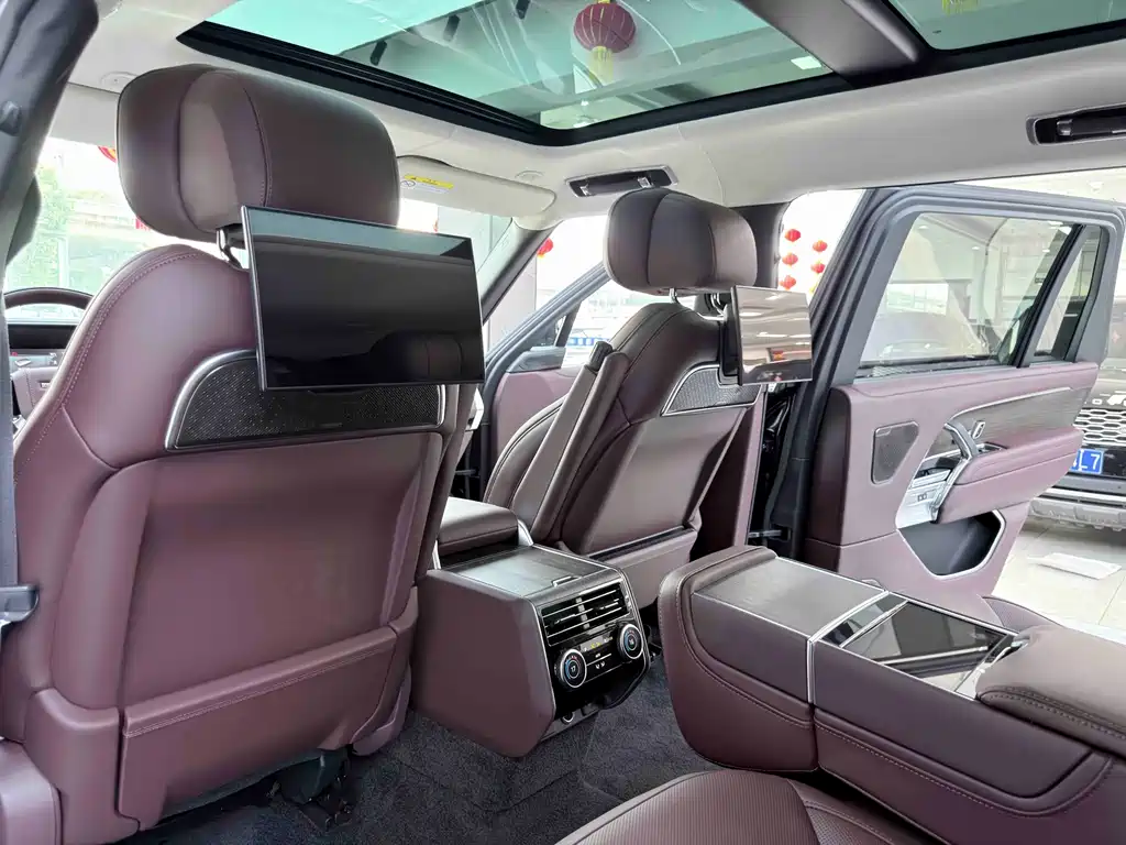 Land Rover Range Rover — миниатюра 7