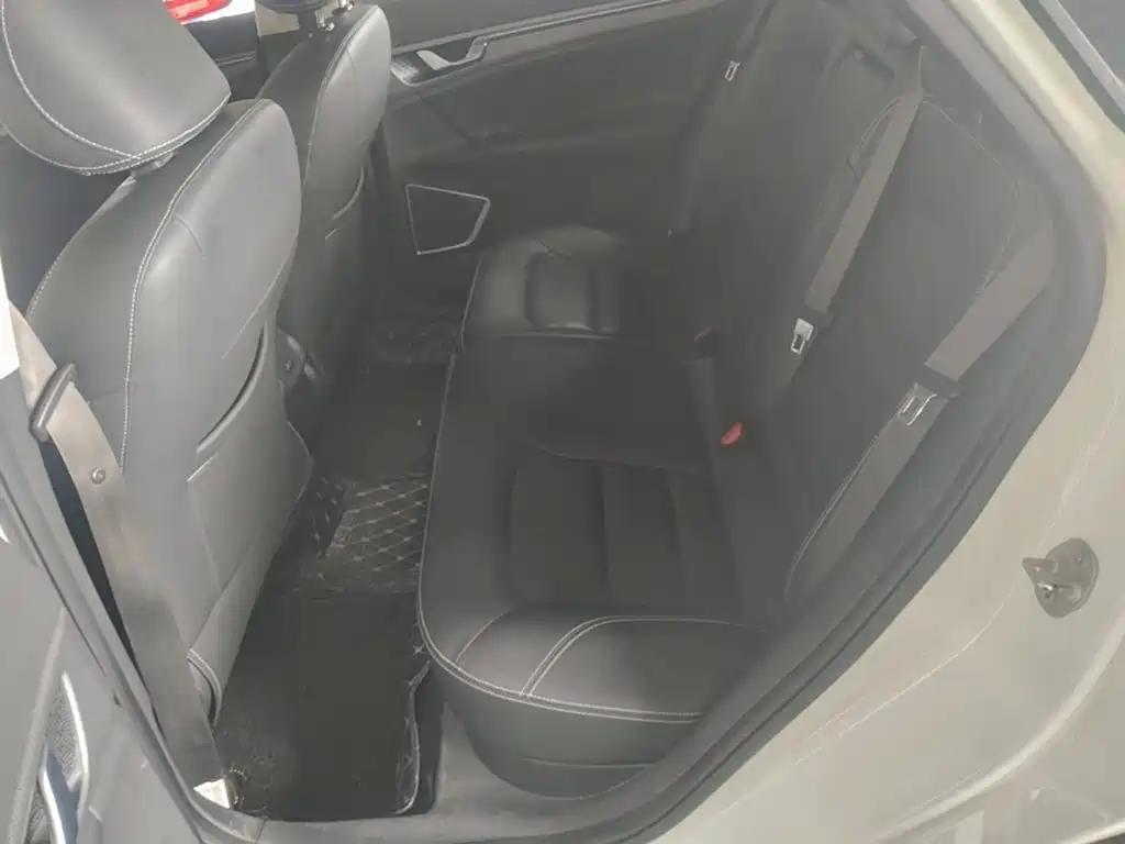 Geely Emgrand GS — миниатюра 17