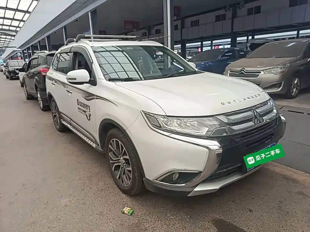 Mitsubishi Outlander — миниатюра 4