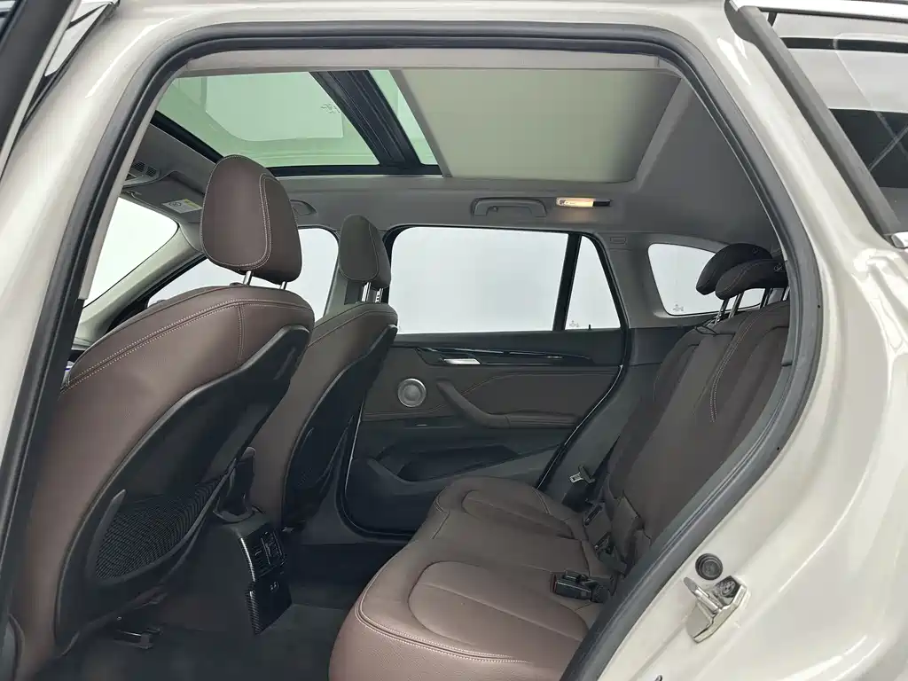 BMW X1 2022 sDrive20Li Premium