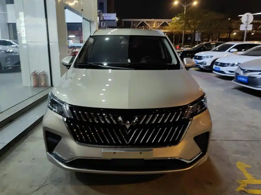 Wuling Jiachen 2022 1.5L MT Comfort