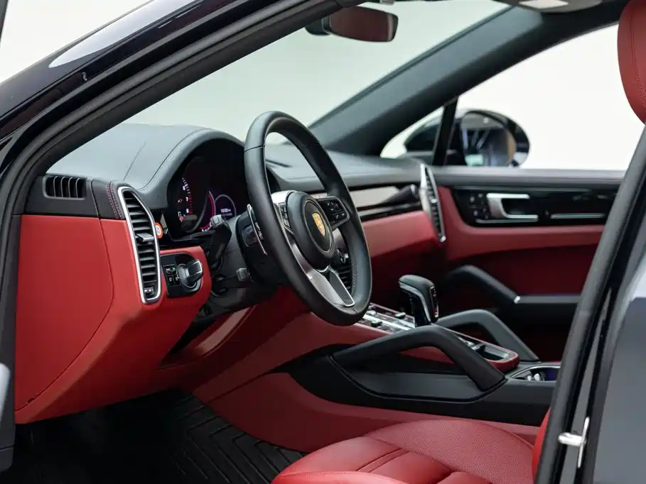 Porsche Cayenne — миниатюра 10