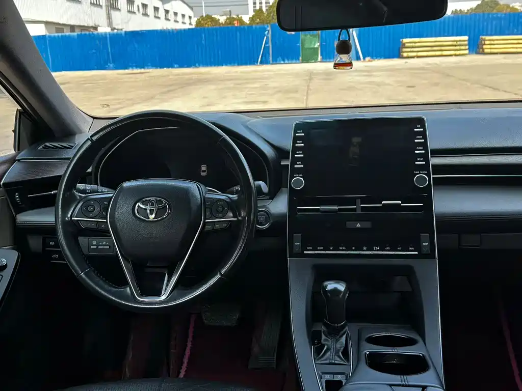 Toyota Avalon — миниатюра 5